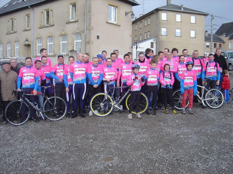 gal/Saison_2006/equipes_coureurs_2006/Copie de Coureurs 2006 001.jpg
